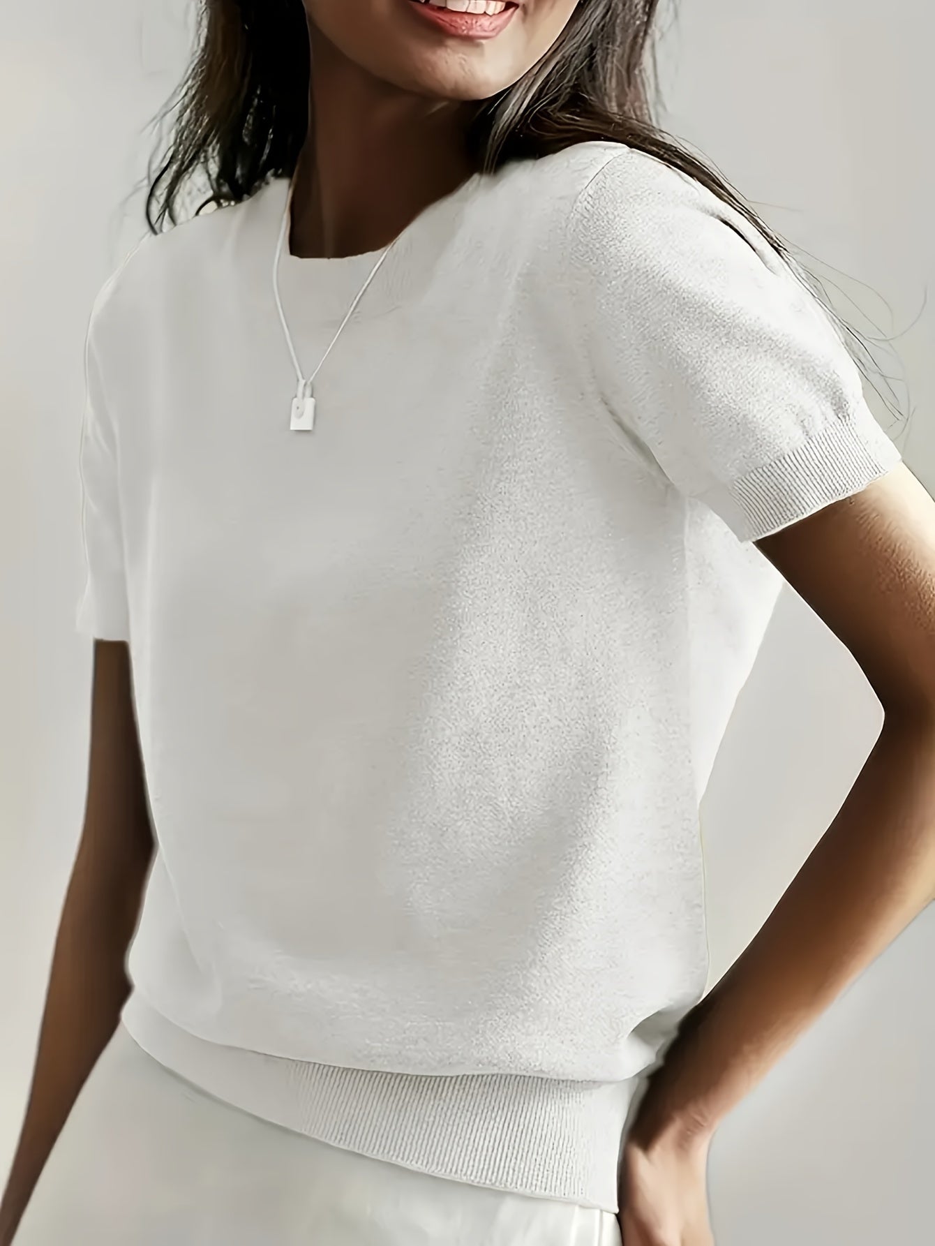 New Women's Summer Simple Thin Top Solid Color Short Sleeve Sweater