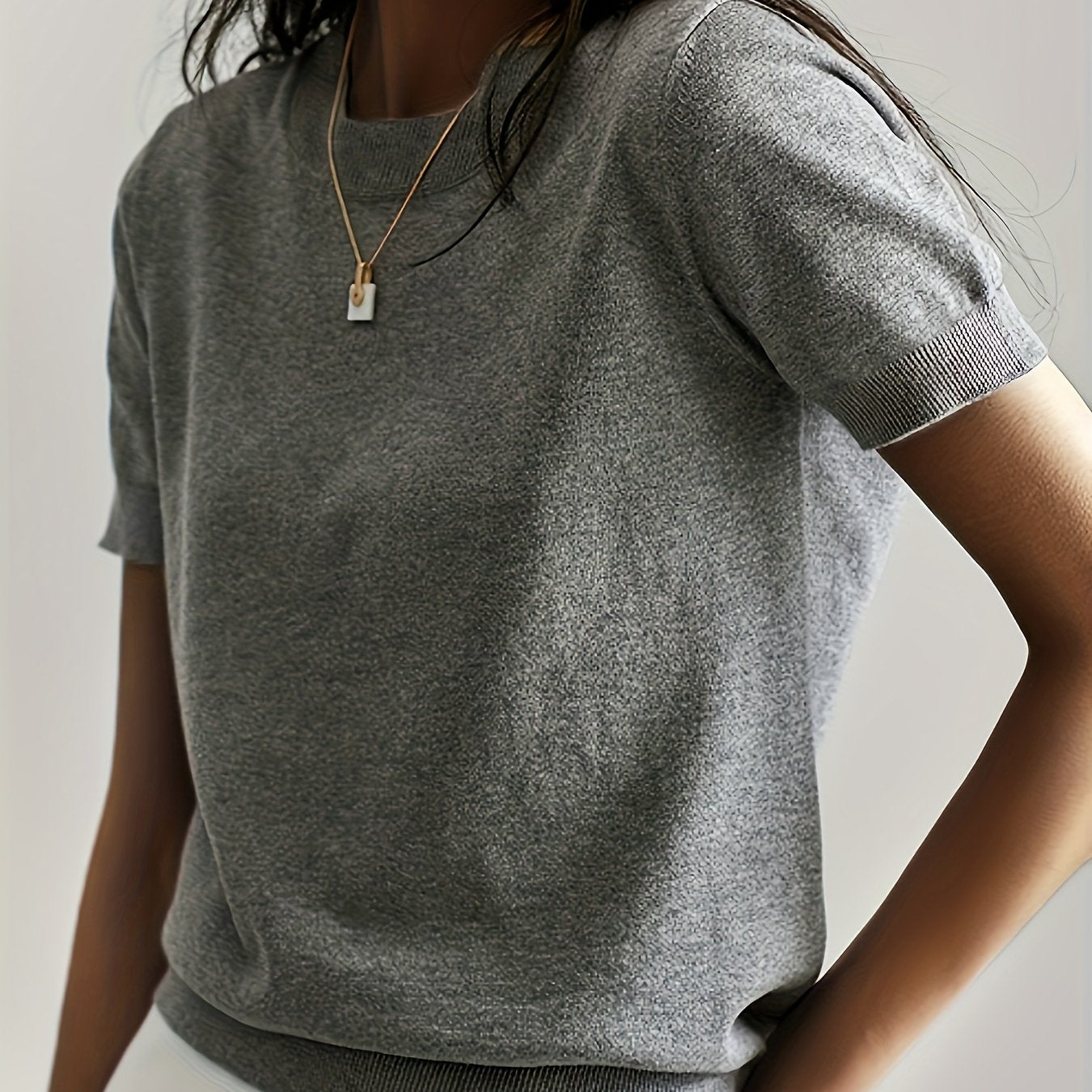 New Women's Summer Simple Thin Top Solid Color Short Sleeve Sweater
