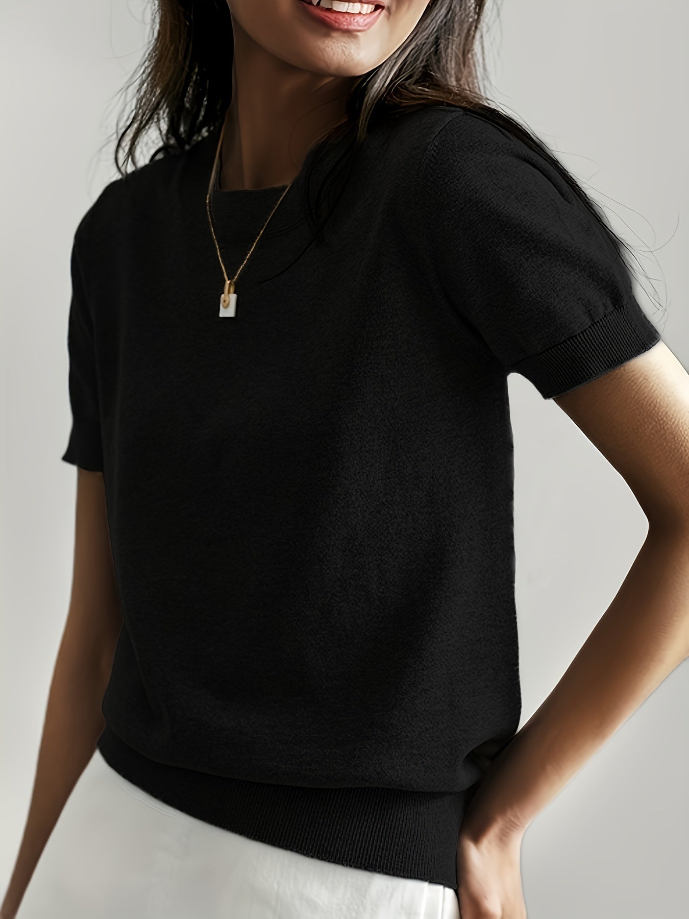 New Women's Summer Simple Thin Top Solid Color Short Sleeve Sweater