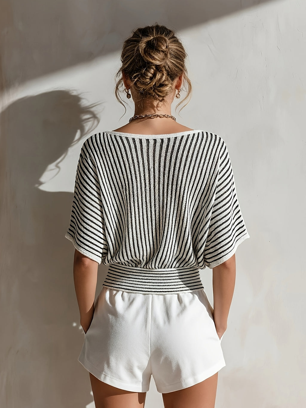 [Retro Striped Vacation Top] French Retro Black And White Striped V-Neck Tie Shirt Women's Summer Loose Batwing Sleeve Design Lazy Style Daily Commute Vacation Top