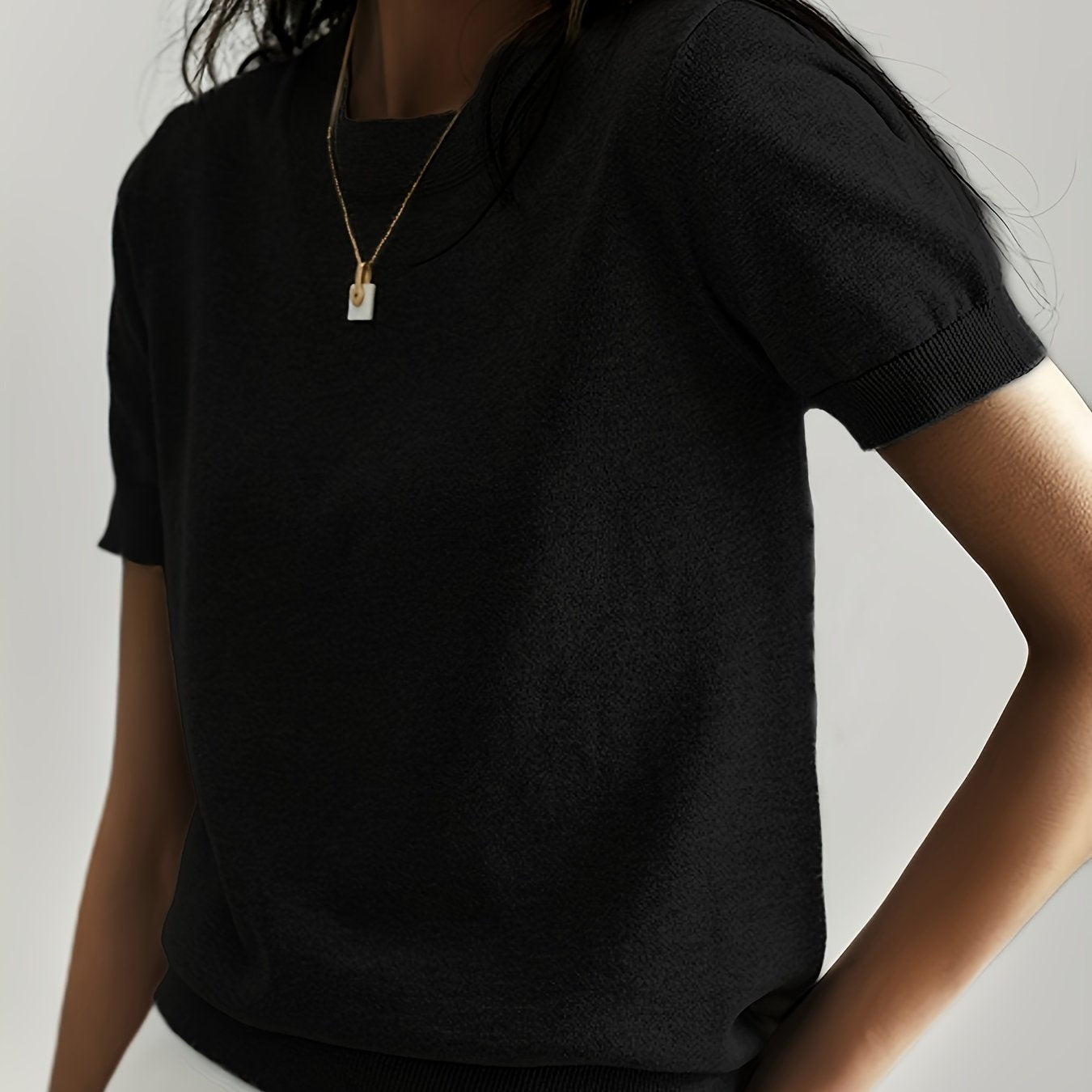 New Women's Summer Simple Thin Top Solid Color Short Sleeve Sweater
