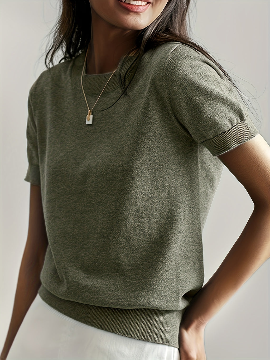 New Women's Summer Simple Thin Top Solid Color Short Sleeve Sweater